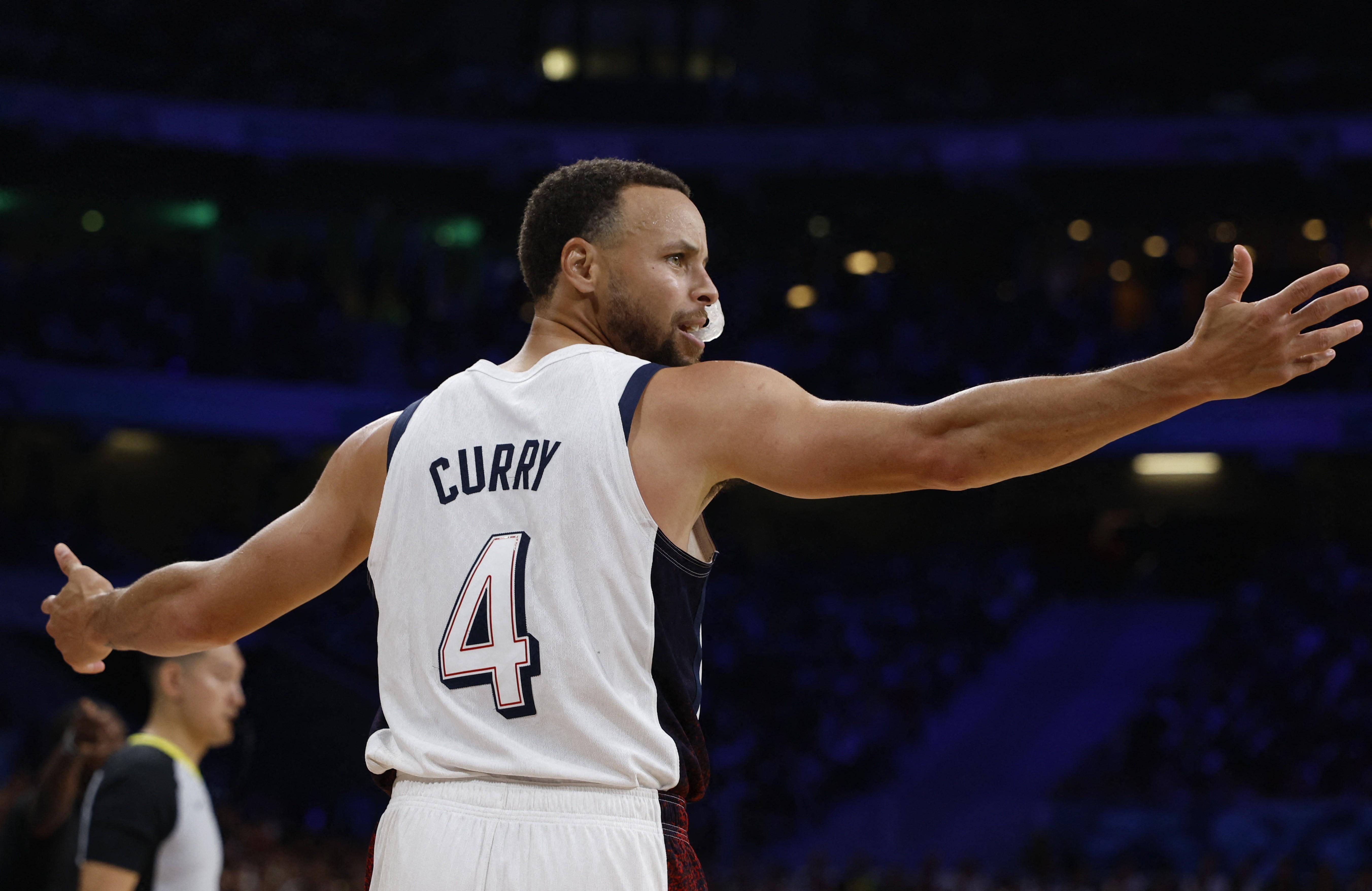 而替补中锋 而替补中锋